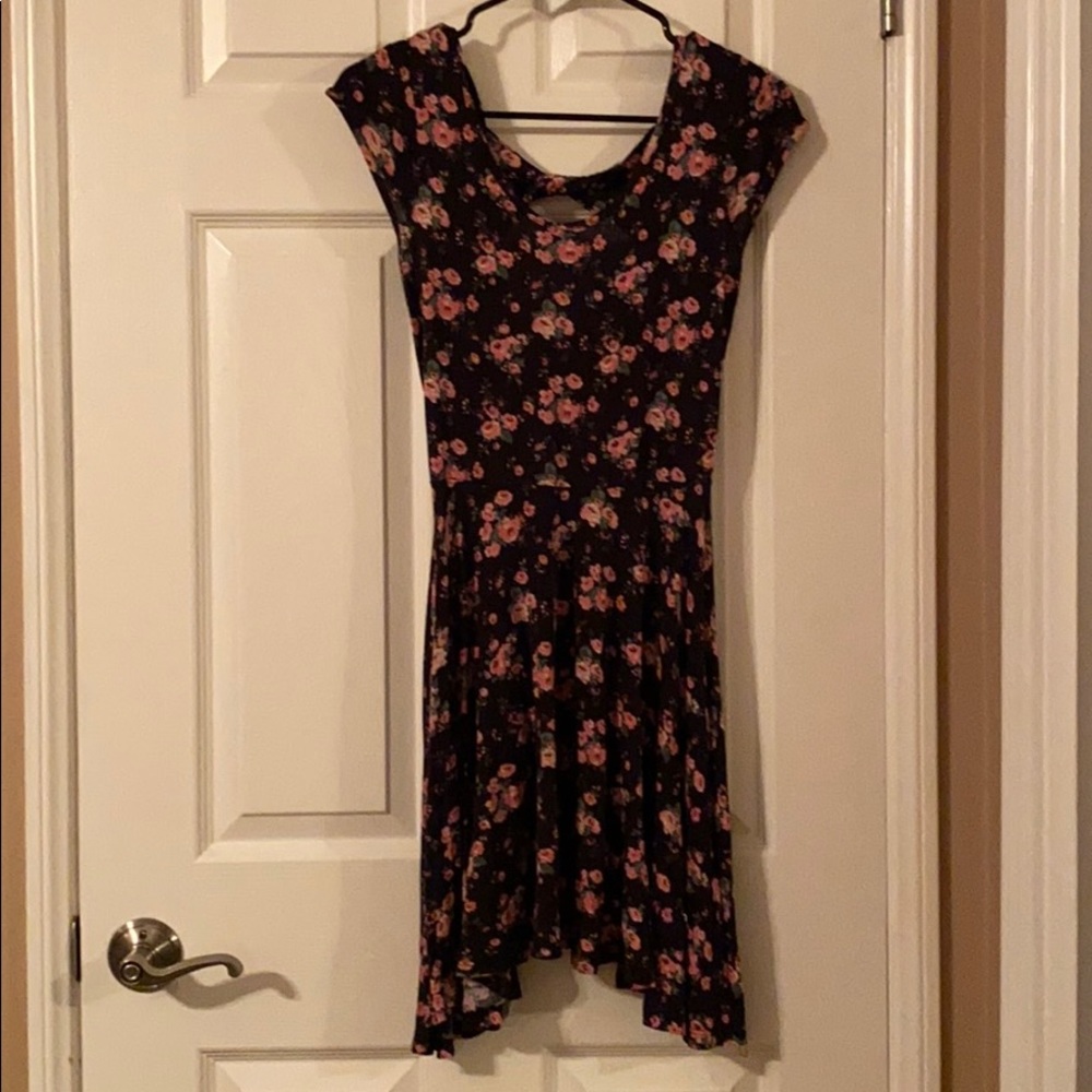 Rose Print Dress w/ Peekaboo Back